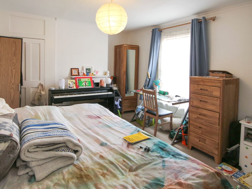 2 bed terraced house for sale in Mill Street, Cambridge CB1, £460,000
