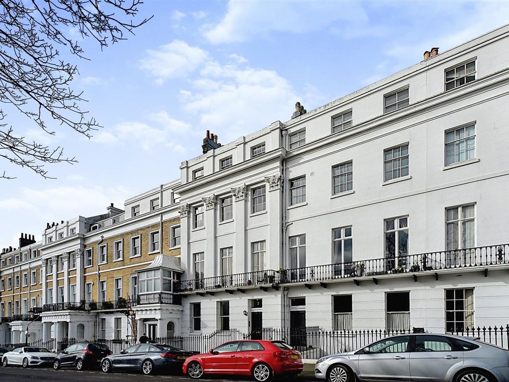 1 bed flat to rent in 7-8 Sussex Square, Brighton, East Sussex BN2, £1,100 pcm