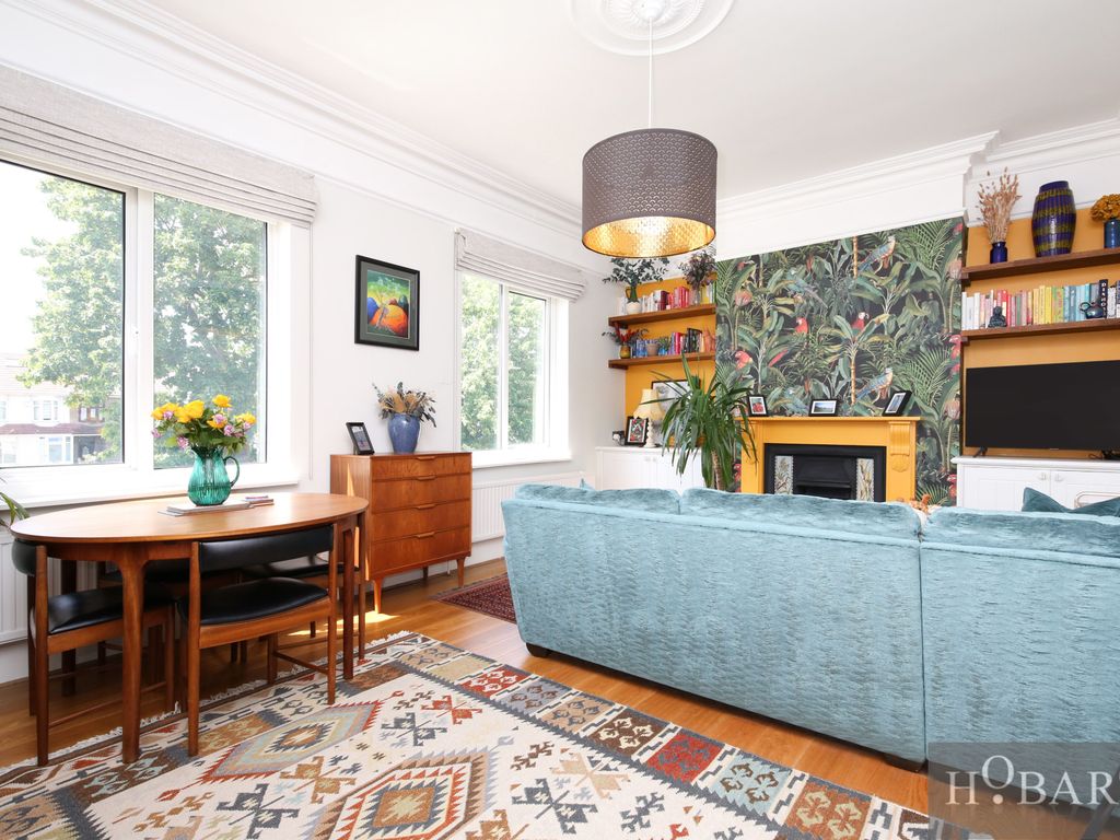 3 bed maisonette for sale in Trinity Road, Bowes Park N22, £625,000