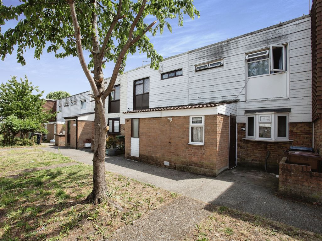 3 bed detached house for sale in Manorhall Gardens, London E10, £475,000