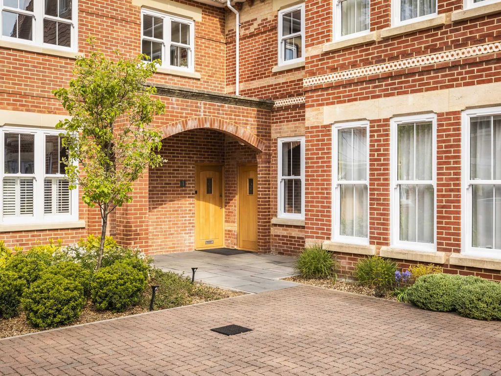 2 bed flat for sale in Driftwood, Branksome Park, Poole BH13, £350,000