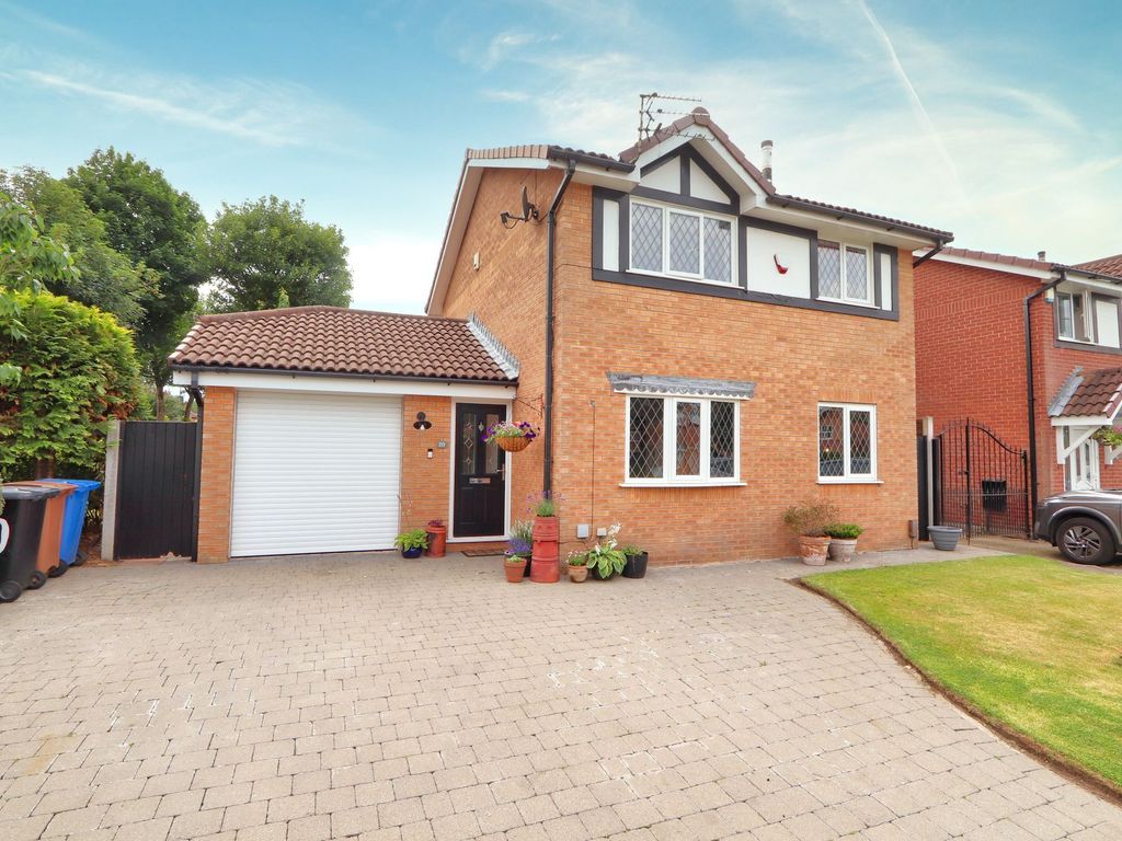 4 bed detached house for sale in Merrydale Avenue, Eccles M30, £470,000
