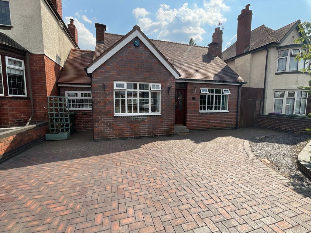 2 bed detached house for sale in Feldon Lane, Halesowen B62, £340,000