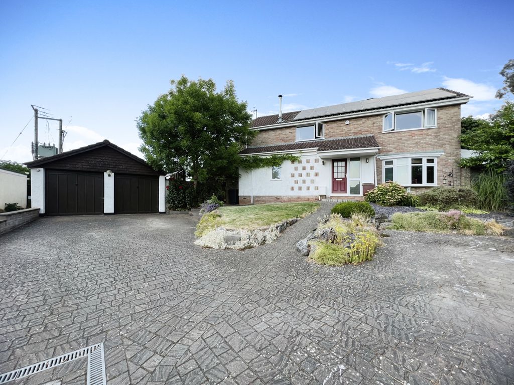 4 bed detached house for sale in Brae Rise, Winscombe BS25, £600,000