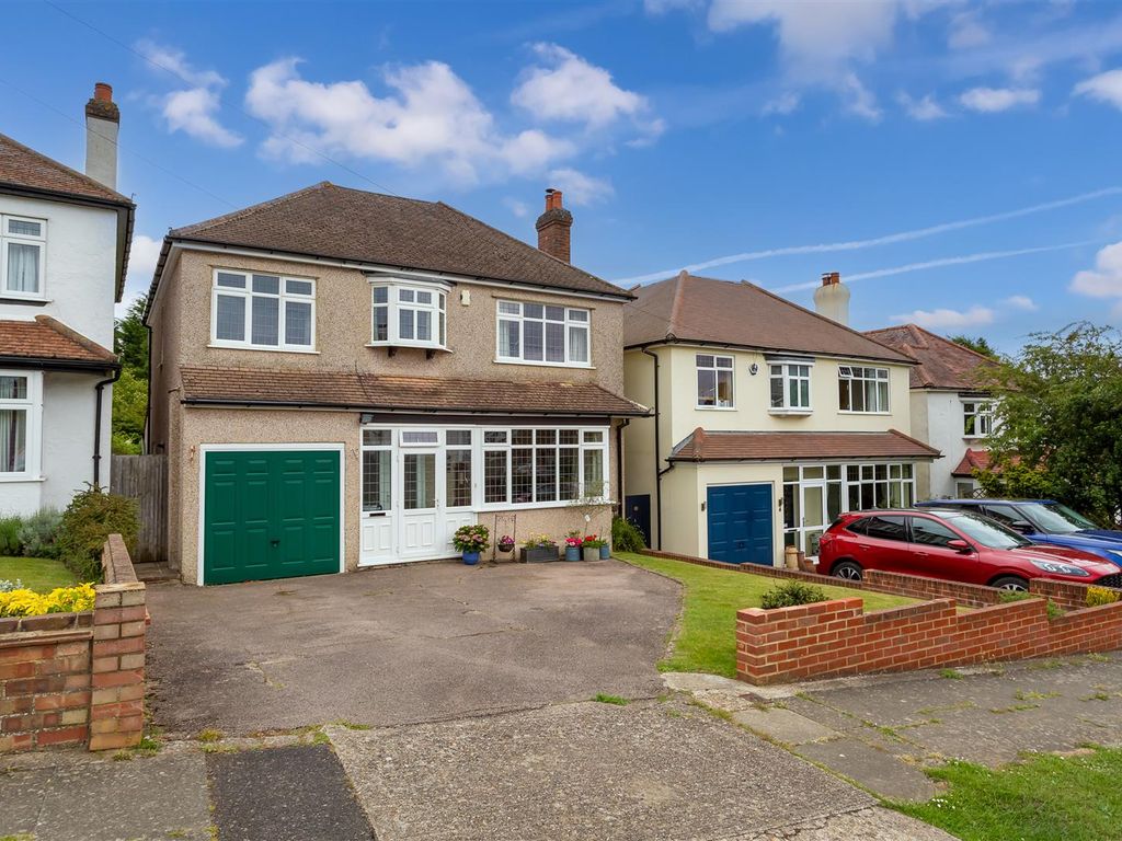 5 bed detached house for sale in Upper Pines, Banstead SM7, £825,000