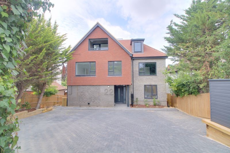 New home, 1 bed flat for sale in Hartley Down, Purley CR8, £275,000