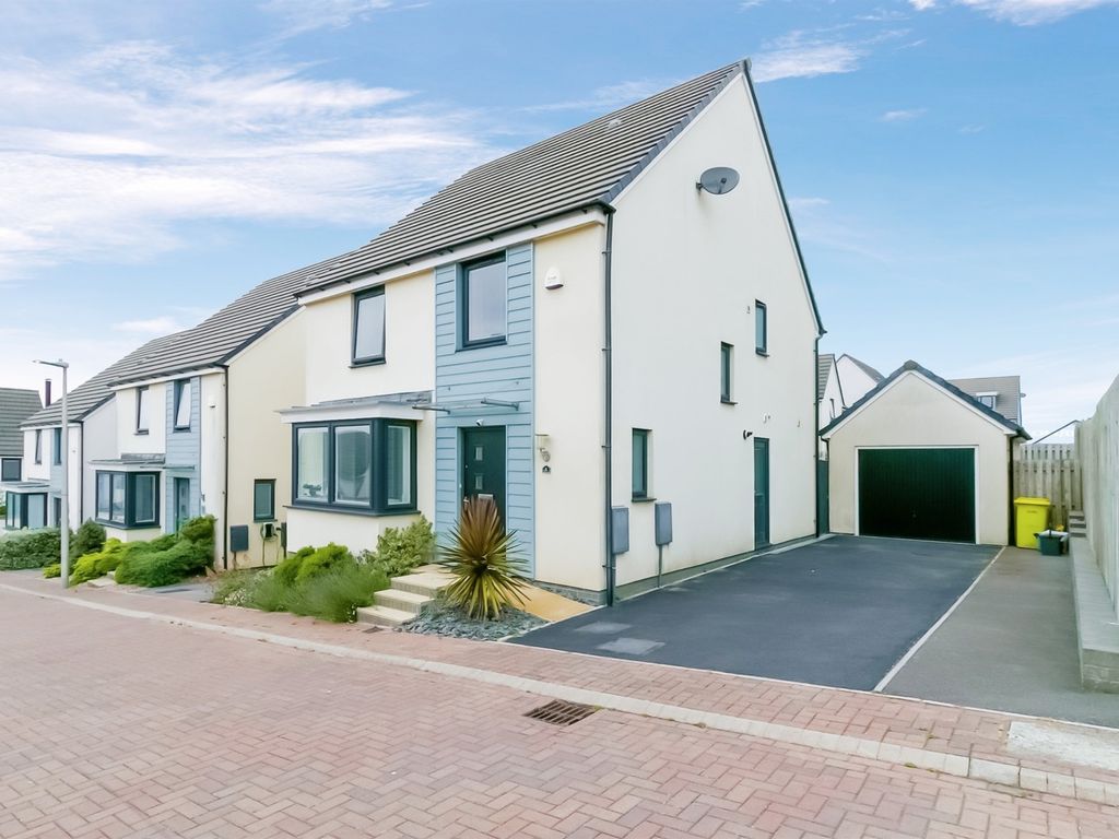 4 bed detached house for sale in Minehead Close, Ogmore-By-Sea, Bridgend CF32, £440,000