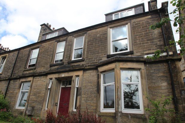 3 bed flat to rent in Wallace Street, Stirling FK8, £1,200 pcm