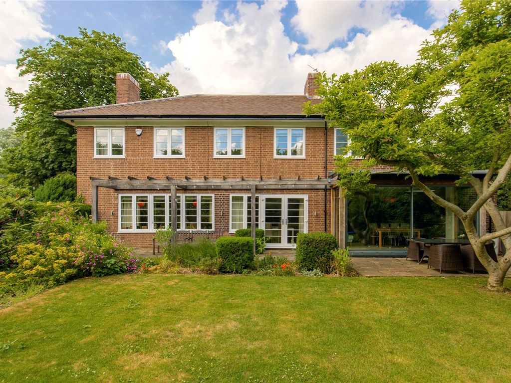 4 bed detached house for sale in Hedgerley Close, Cambridge, Cambridgeshire CB3, £1,975,000