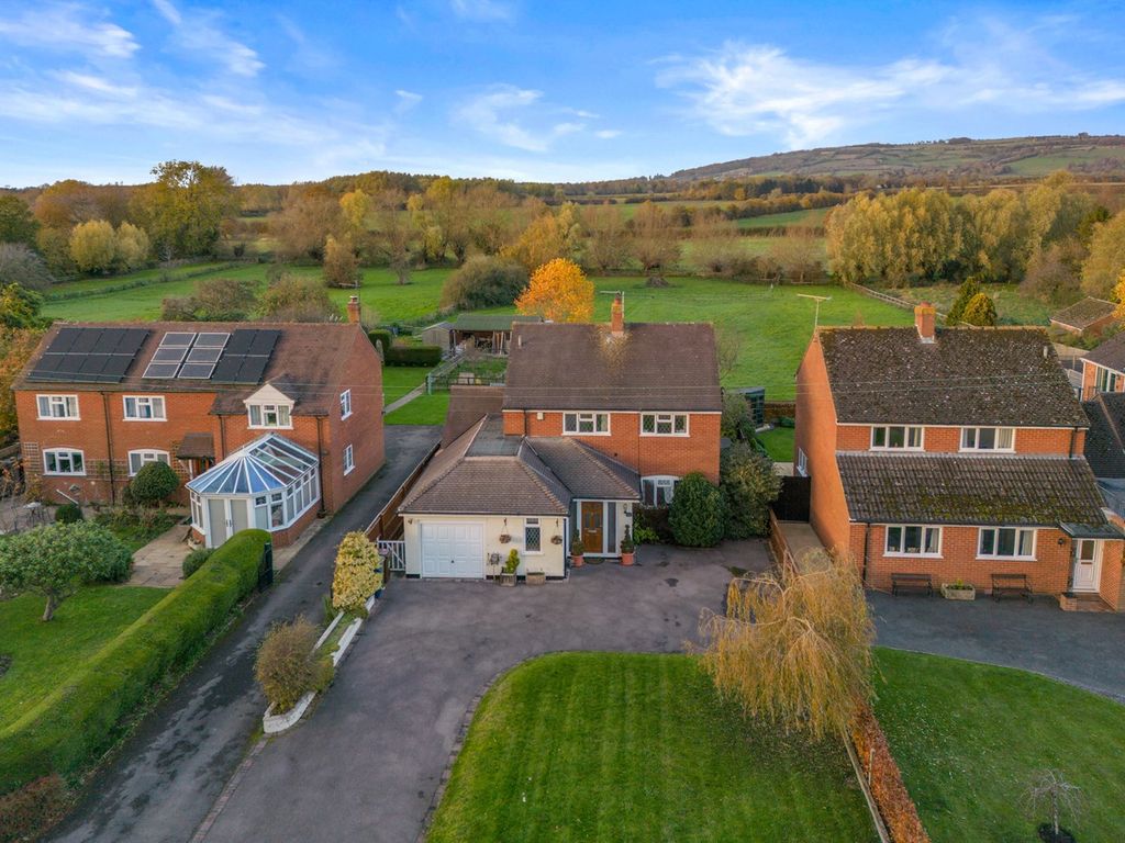 3 bed detached house for sale in Aston-On-Carrant, Tewkesbury GL20, £550,000