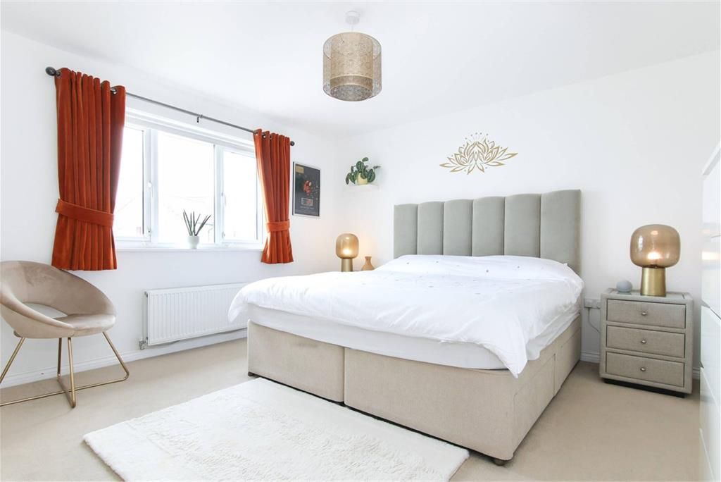 4 bed detached house for sale in 27 Rowan Place, Calderwood, East Calder EH53, £390,000