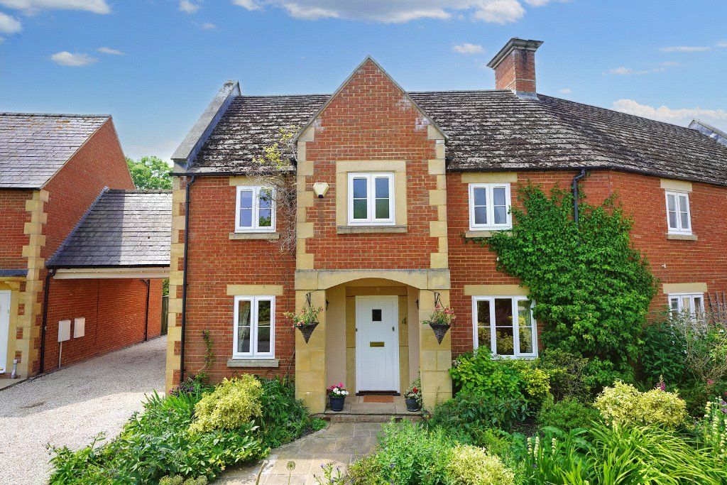 3 bed semi-detached house for sale in Church Meadows, Toddington, Gloucestershire GL54, £495,000