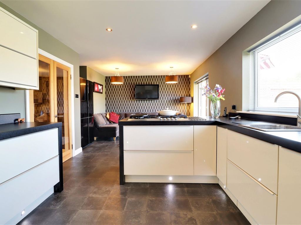 3 bed detached house for sale in Woodgates Lane, North Ferriby HU14, £399,950