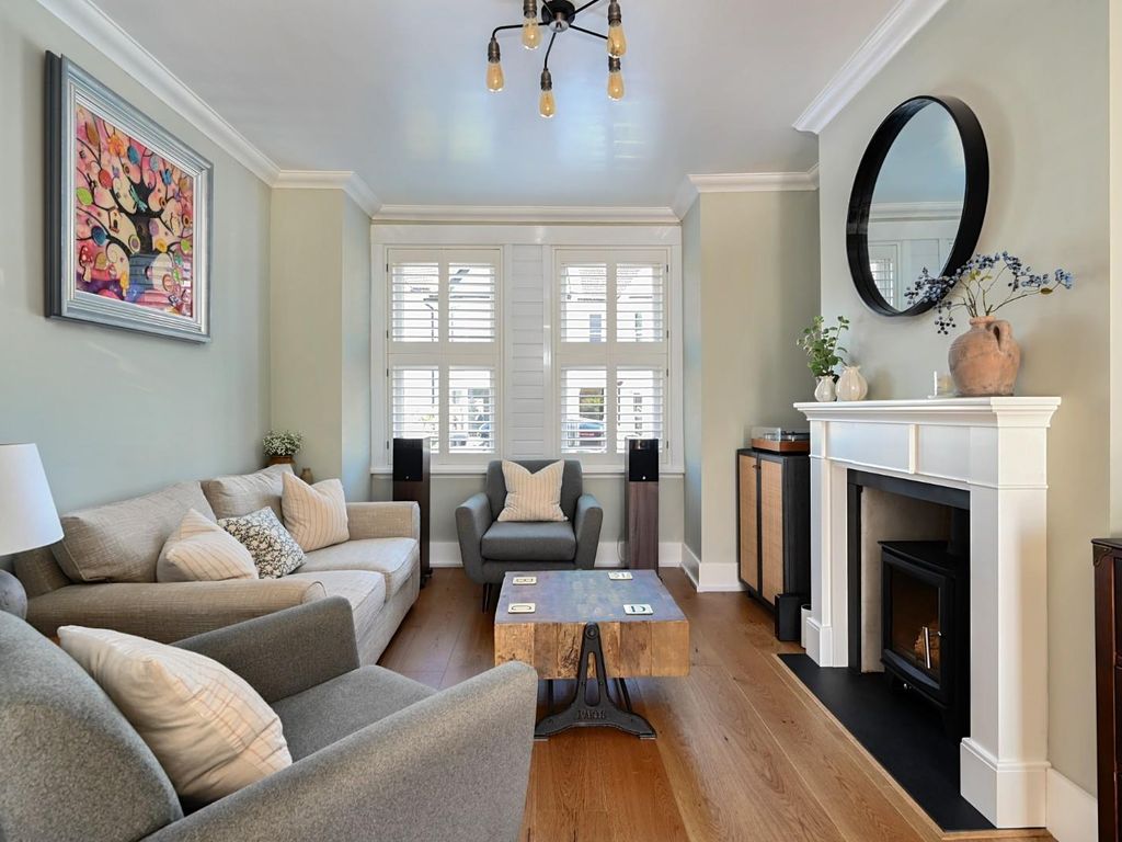 5 bed property for sale in Linton Road, Hove BN3, £725,000