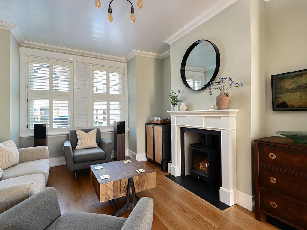 5 bed property for sale in Linton Road, Hove BN3, £725,000