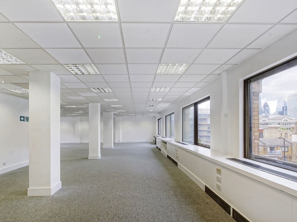 Office to let in London SE1, £74,800 pa