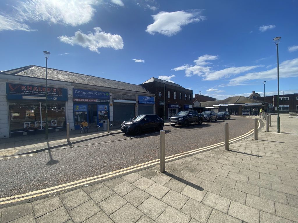 Retail premises to let in Victoria Road, Consett DH8, £7,500 pa