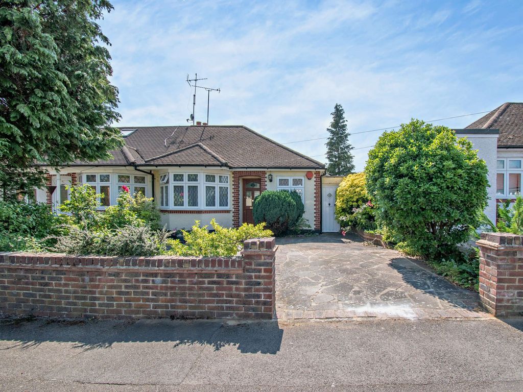 2 bed semi-detached bungalow for sale in Mount Park Road, Pinner HA5, £500,000