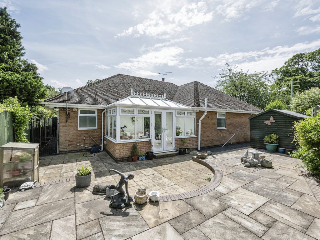 3 bed bungalow for sale in Park Drive, Sprotbrough, Doncaster, South Yorkshire DN5, £500,000