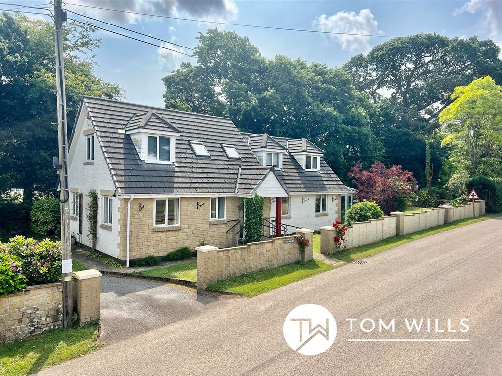 4 bed detached house for sale in St. Pirans Hill, Perranwell Station, Truro TR3, £595,000