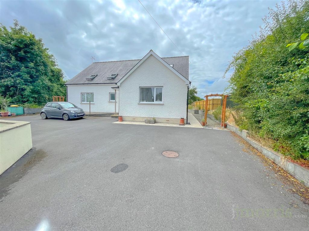 5 bed detached house for sale in Cilgerran, Cardigan SA43, £450,000