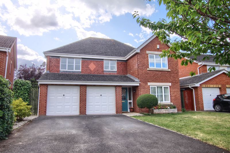 4 bed detached house for sale in Bronaber Close, Ingleby Barwick, Stockton-On-Tees TS17, £349,995