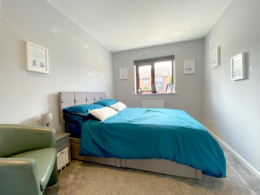 3 bed property for sale in Old Barber, Harrogate HG1, £349,000