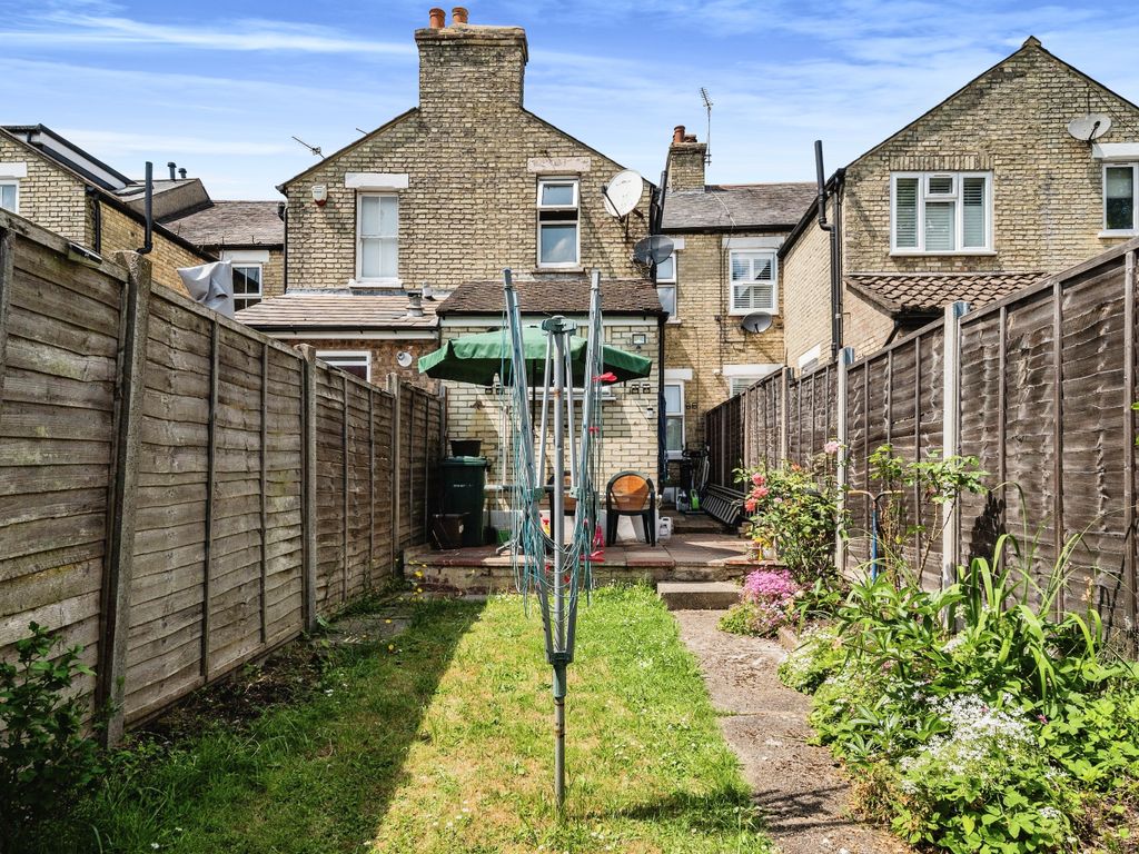 3 bed terraced house for sale in Bells Hill, Barnet EN5, £525,000