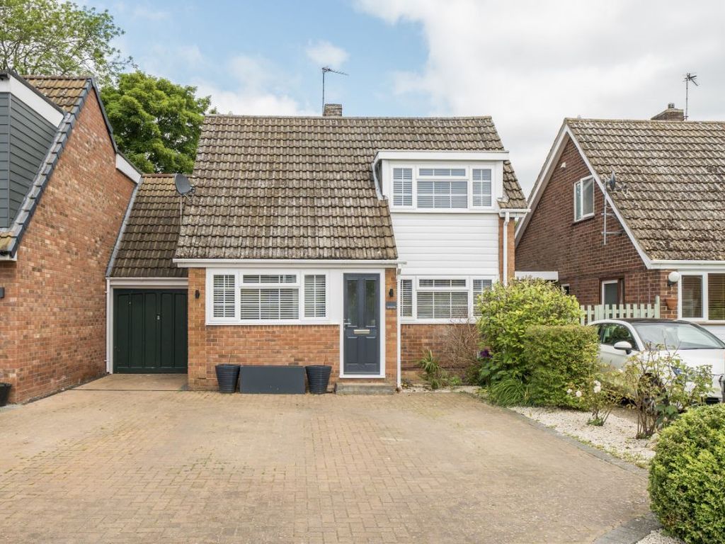 3 bed link-detached house for sale in Walk House Close, Cranfield, Bedford MK43, £400,000