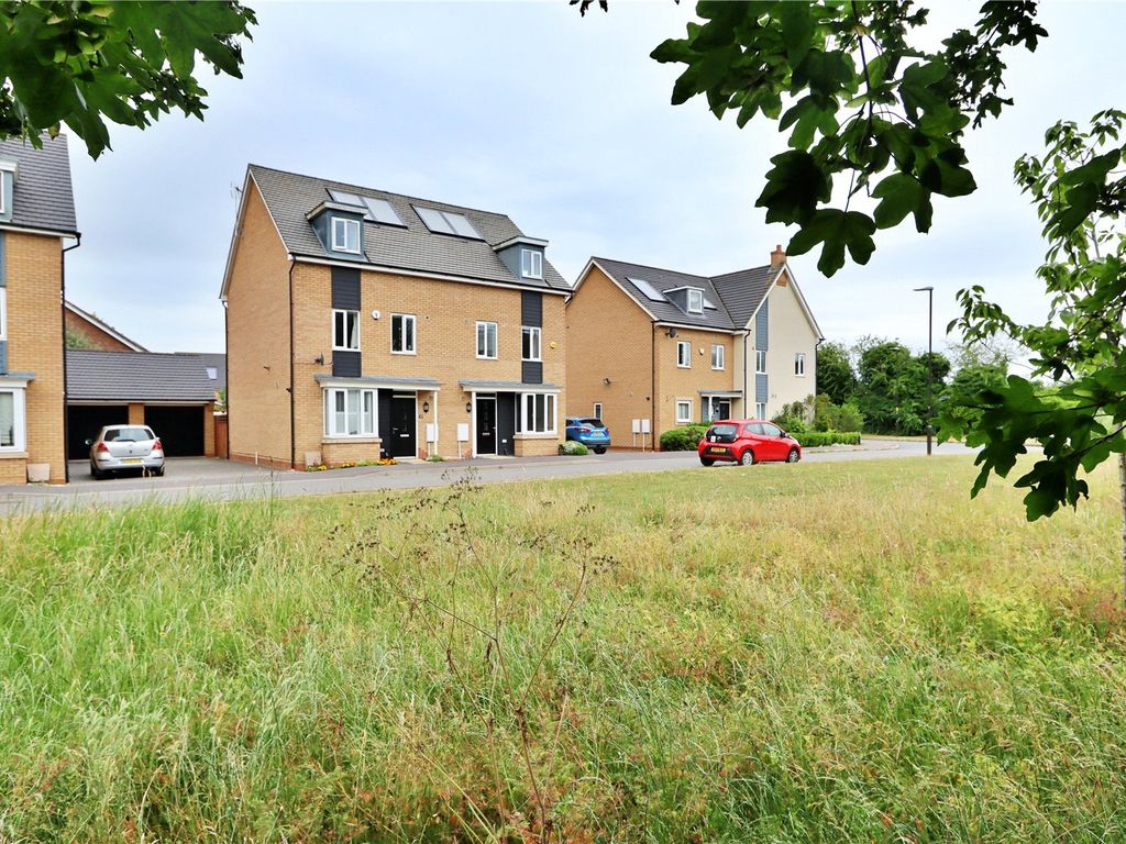 4 bed semi-detached house for sale in Syward Row, Wolverton, Milton Keynes, Buckinghamshire MK12, £420,000