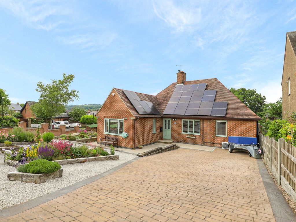 3 bed detached house for sale in Valley Road, Barlow S18, £625,000