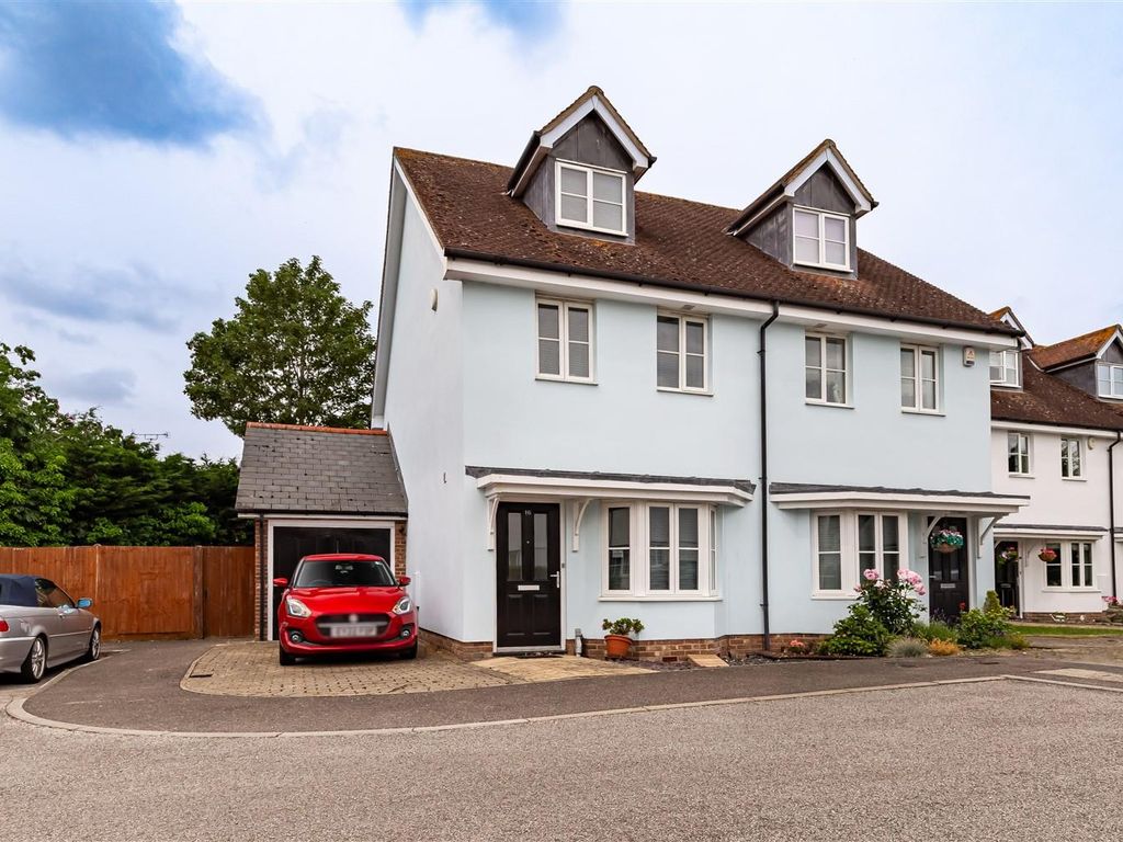 3 bed semi-detached house for sale in Walter Mead Close, Ongar CM5, £480,000