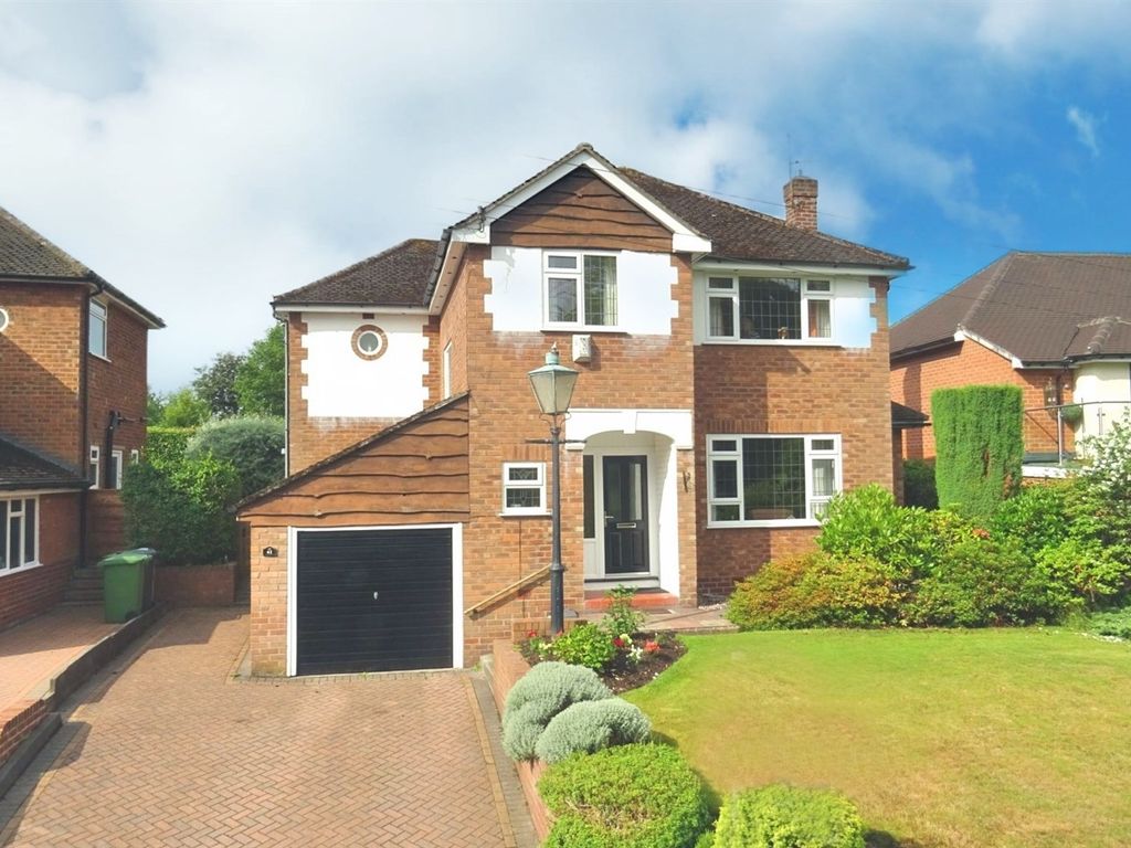 4 bed detached house for sale in Stanneylands Road, Wilmslow SK9, £675,000