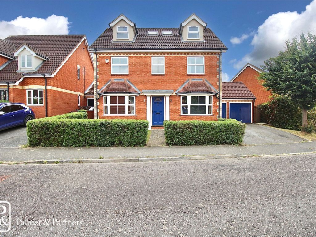 6 bed detached house for sale in Hazel Rise, Claydon, Ipswich, Suffolk IP6, £525,000