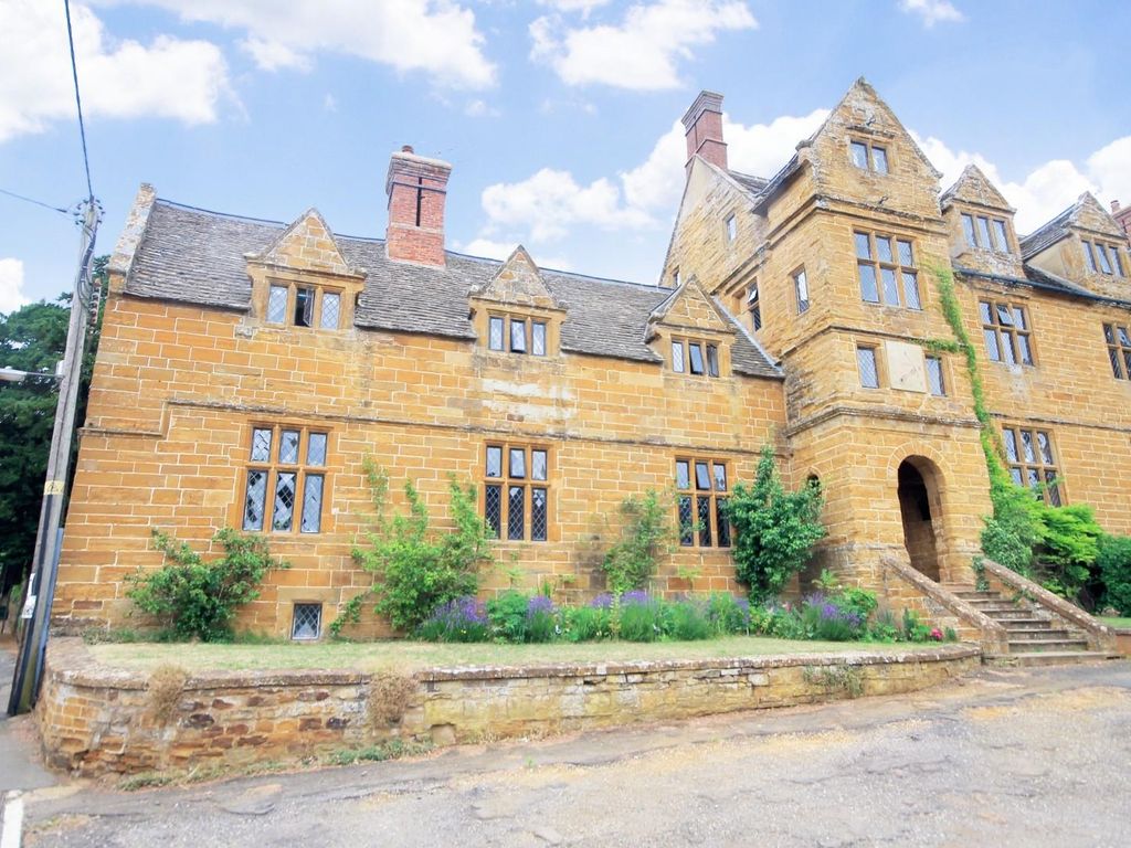 3 bed country house for sale in The Old Grammar School, High Street, Guilsborough NN6, £375,000