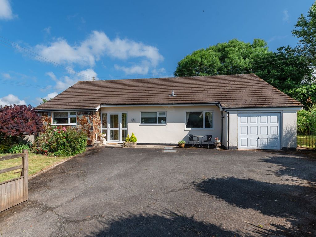 4 bed detached bungalow for sale in Black Dog, Crediton EX17, £425,000