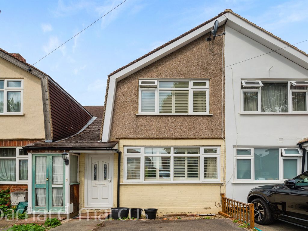 2 bed terraced house for sale in The Drive, Feltham TW14, £400,000