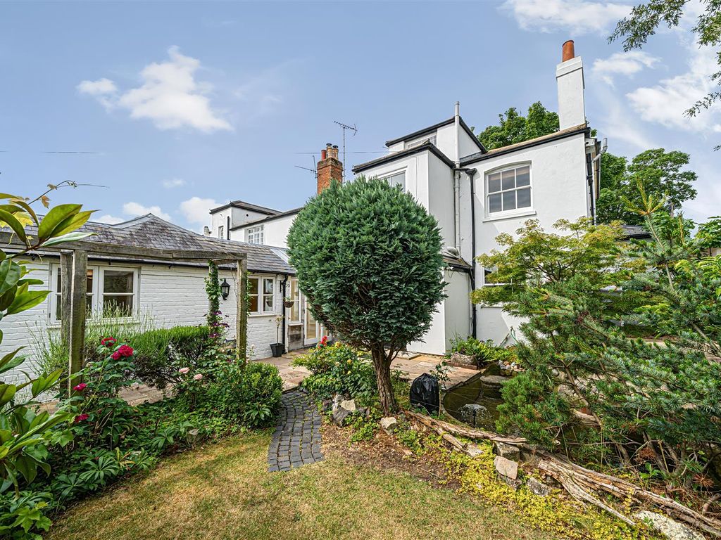 3 bed semi-detached house for sale in Ray Mill Road West, Maidenhead SL6, £720,000