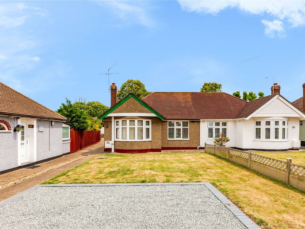 2 bed bungalow for sale in Azalea Avenue, Wickford, Essex SS12, £325,000