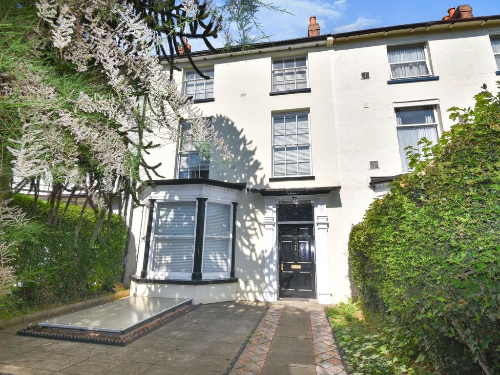 5 bed terraced house for sale in Royal Terrace, Barrack Road, Northampton NN1, £349,950