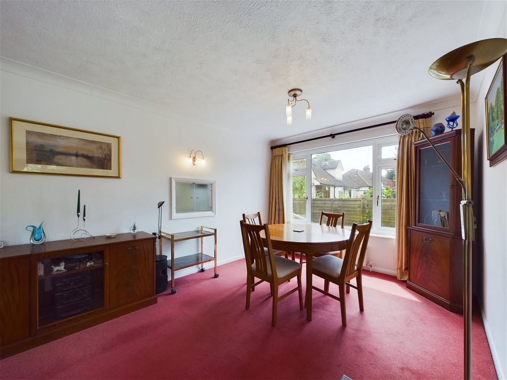 3 bed bungalow for sale in Holmcroft Gardens, Findon Village, Worthing BN14, £595,000