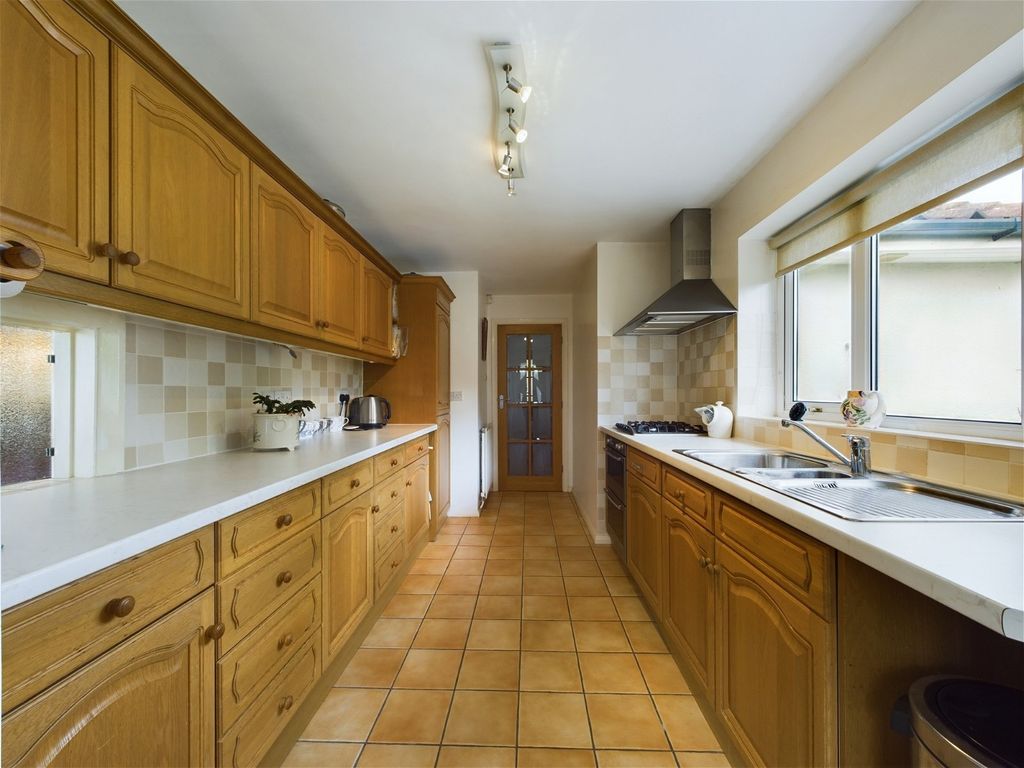 3 bed bungalow for sale in Holmcroft Gardens, Findon Village, Worthing BN14, £595,000