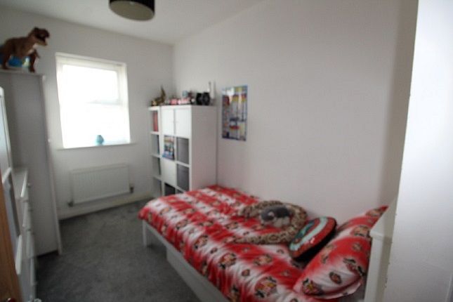 2 bed flat to rent in The Beeches, Stanley DH9, £725 pcm