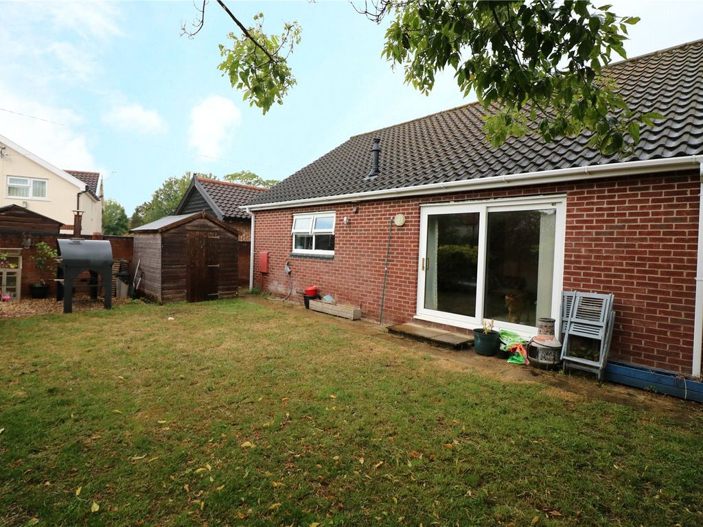 3 bed bungalow for sale in Flowers Lane, Attleborough, Norfolk NR17, £350,000