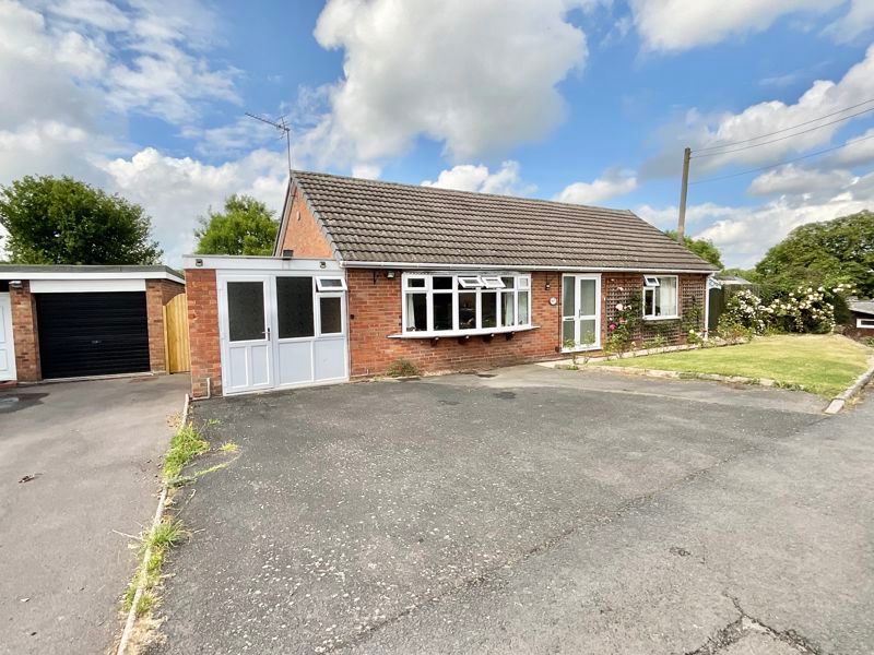 2 bed detached bungalow for sale in Limekiln Lane, Lilleshall, Newport TF10, £365,000