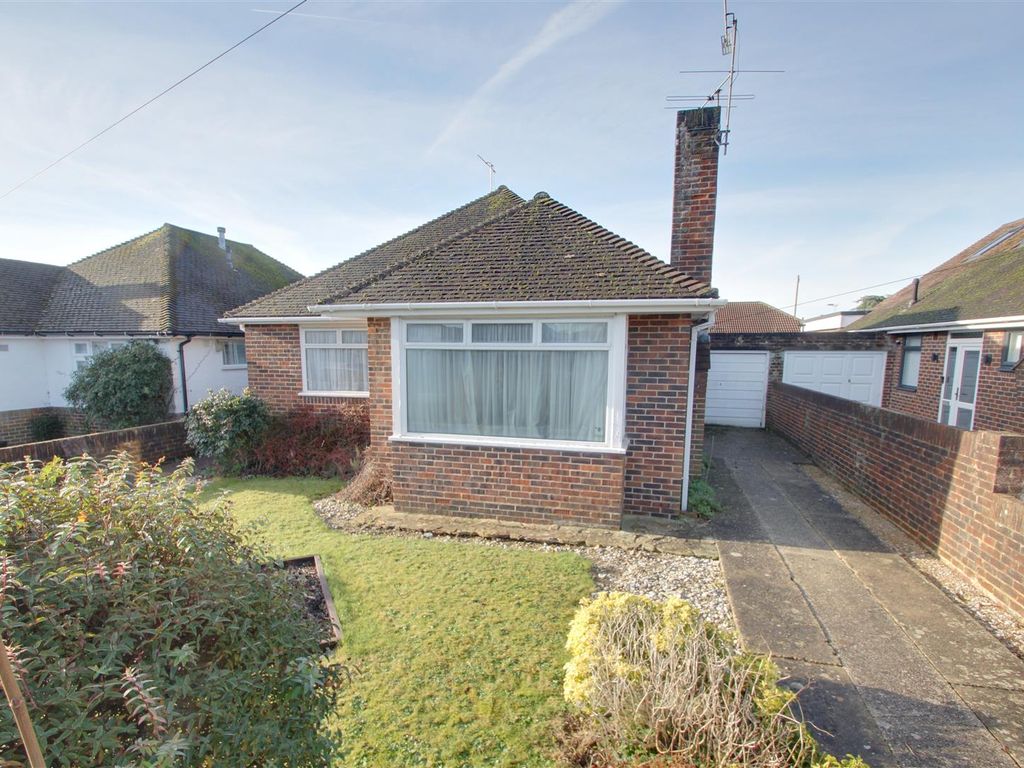 3 bed detached bungalow for sale in Shirley Drive, Broadwater, Worthing BN14, £485,000