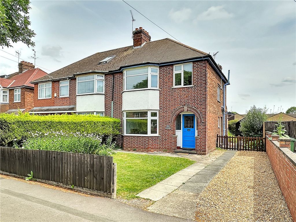 3 bed semi-detached house for sale in Perne Road, Cambridge CB1, £600,000