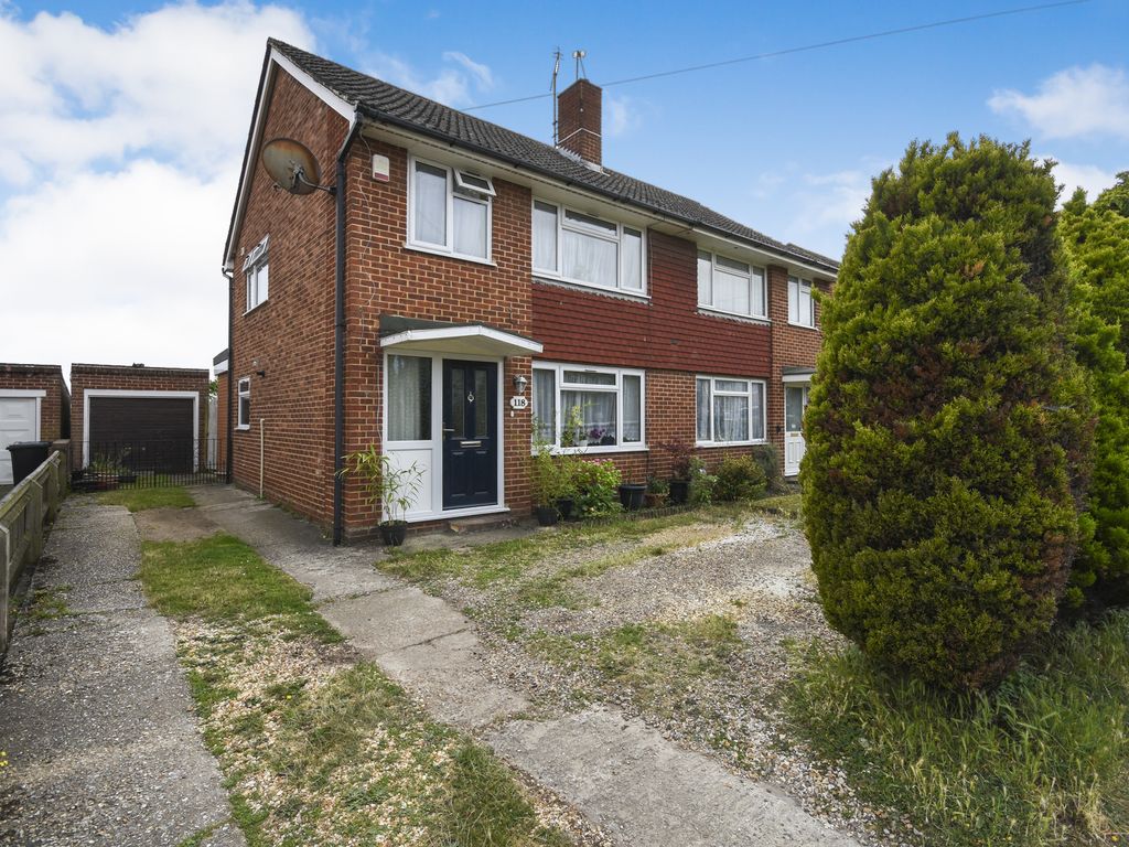 3 bed semi-detached house for sale in Underwood Road, Reading RG30, £400,000