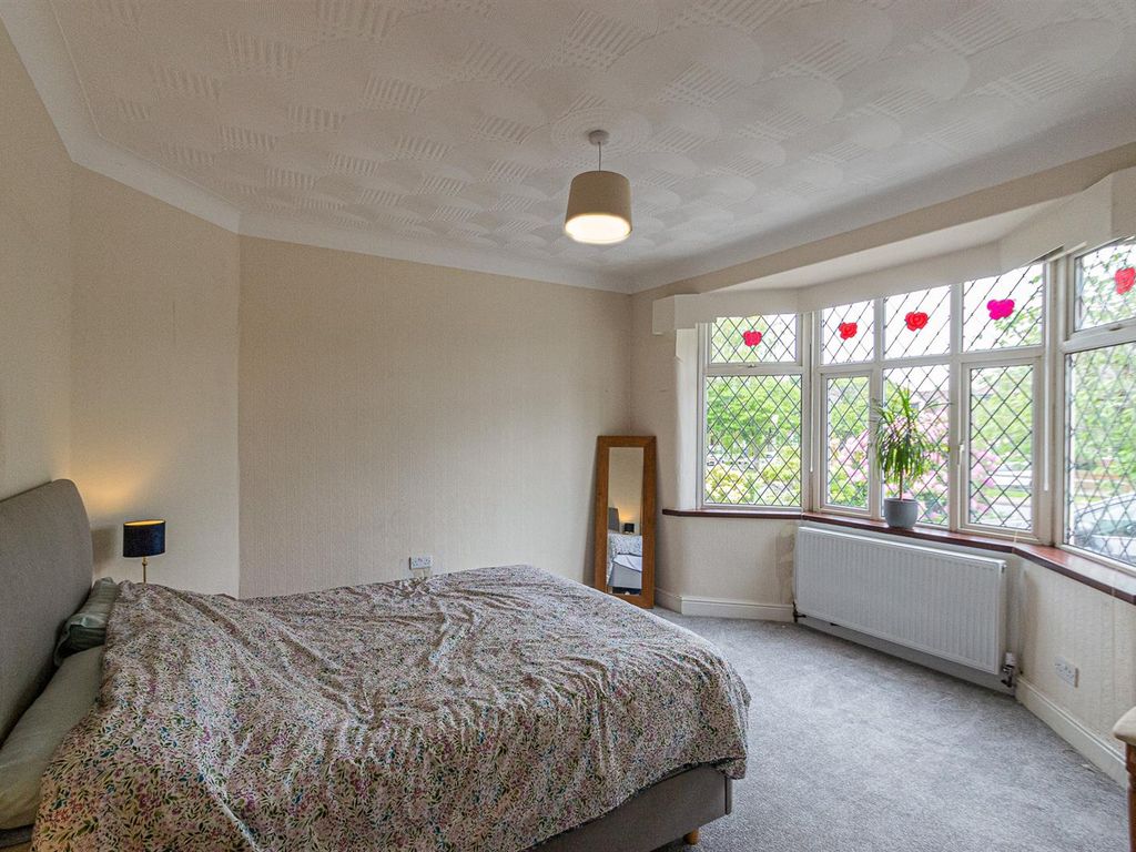 2 bed detached bungalow for sale in London Road, Stretton, Warrington WA4, £400,000