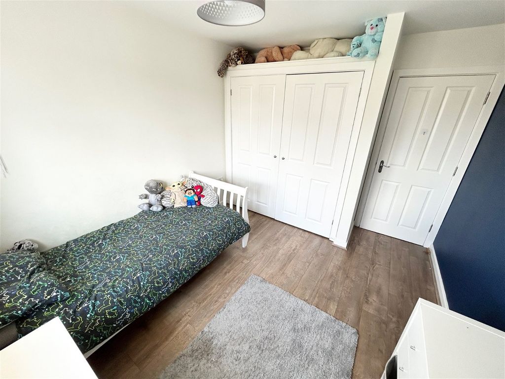5 bed detached house for sale in Duffryn Crescent, Llanharan, Pontyclun CF72, £375,000